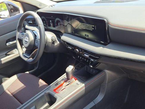 Used 2026 Nissan Kicks SR AWD/4WD image 6
