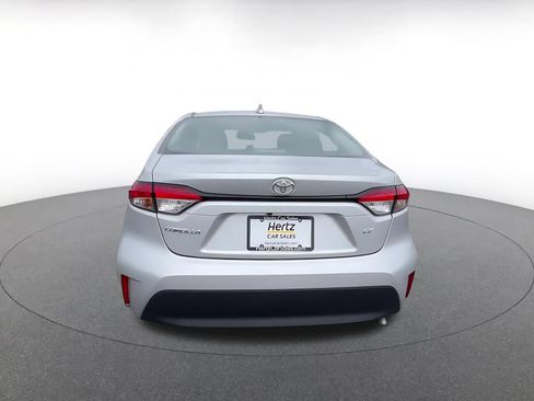 Used 2025 Toyota Corolla LE FWD image 10
