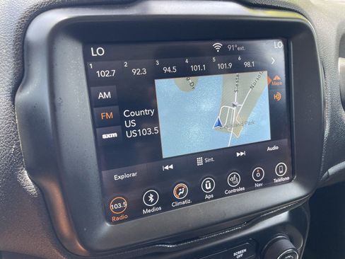 Used 2018 Jeep Renegade Limited w/ UConnect 8.4 Nav Group AWD/4WD image 18