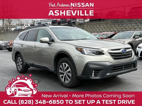 Used 2020 Subaru Outback Premium image 1