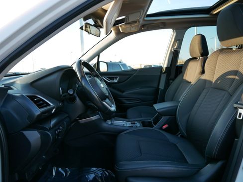 Used 2023 Subaru Forester Premium image 31