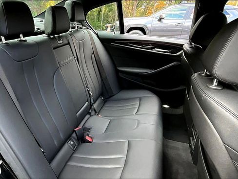 Used 2018 BMW 530i image 18