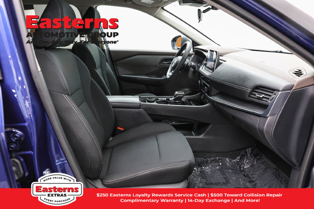 Used 2023 Nissan Rogue S AWD/4WD image 26
