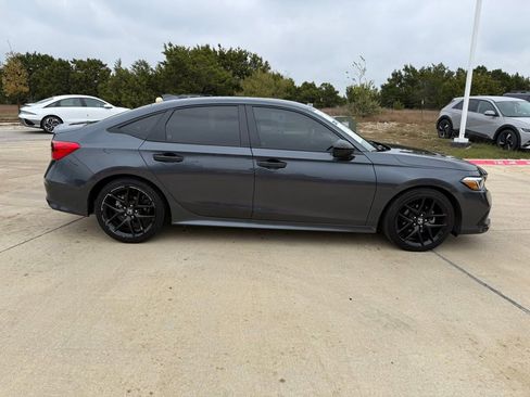 Used 2024 Honda Civic Sport image 4