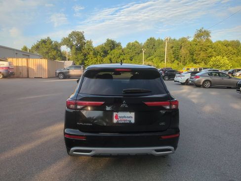 Used 2022 Mitsubishi Outlander SE FWD image 6