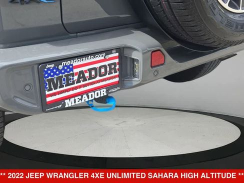 Used 2022 Jeep Wrangler Unlimited Sahara AWD/4WD image 32