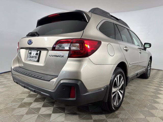 Used 2019 Subaru Outback 2.5i Limited AWD/4WD image 7