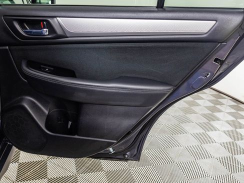 Used 2017 Subaru Outback 2.5i Premium image 43