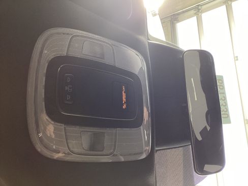 Certified 2025 Hyundai Elantra Sport image 22