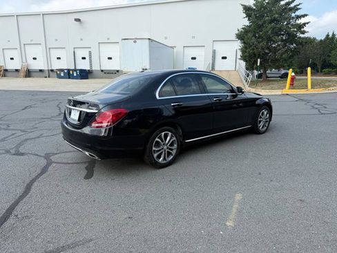 Used 2015 Mercedes-Benz C 300 4MATIC Sedan image 4