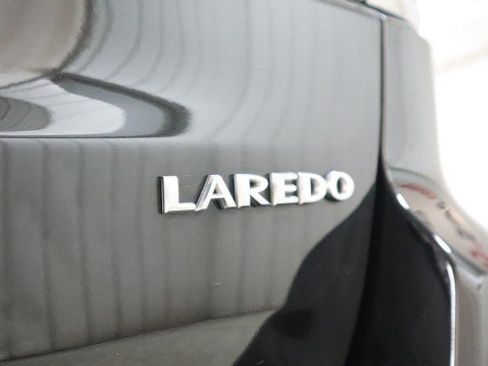 Used 2021 Jeep Grand Cherokee Laredo AWD/4WD image 20