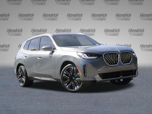 Used 2025 BMW X3 xDrive30i w/ Premium Package AWD/4WD image 2