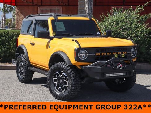 Used 2022 Ford Bronco Black Diamond image 2