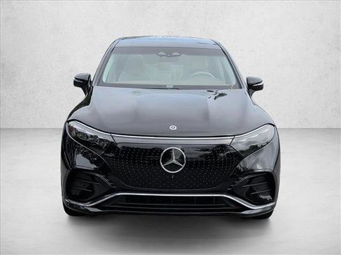 Certified 2023 Mercedes-Benz EQS 580 4MATIC SUV image 23