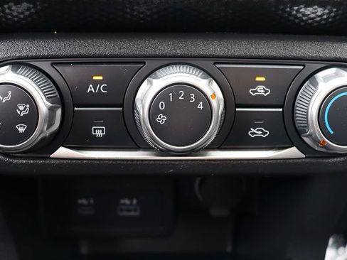 Used 2023 Nissan Kicks SV FWD image 44
