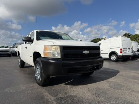Used 2008 Chevrolet Silverado 1500 W/T RWD image 4