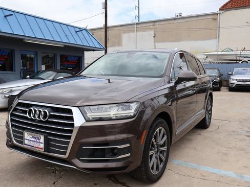 Used 2017 Audi Q7 3.0T Premium Plus w/ Premium Plus Package AWD/4WD image 3