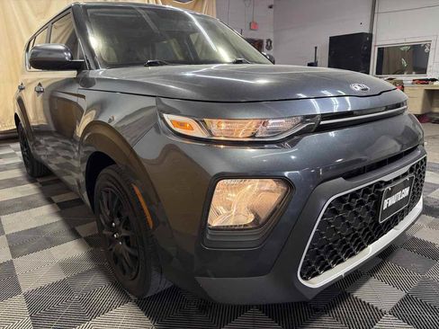 Used 2020 Kia Soul LX FWD image 6