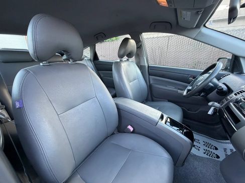 Used 2009 Toyota Prius w/ Pkg 2 FWD image 24