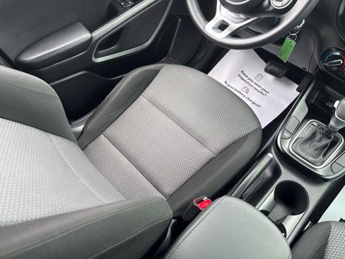 Used 2020 Kia Soul LX FWD image 27