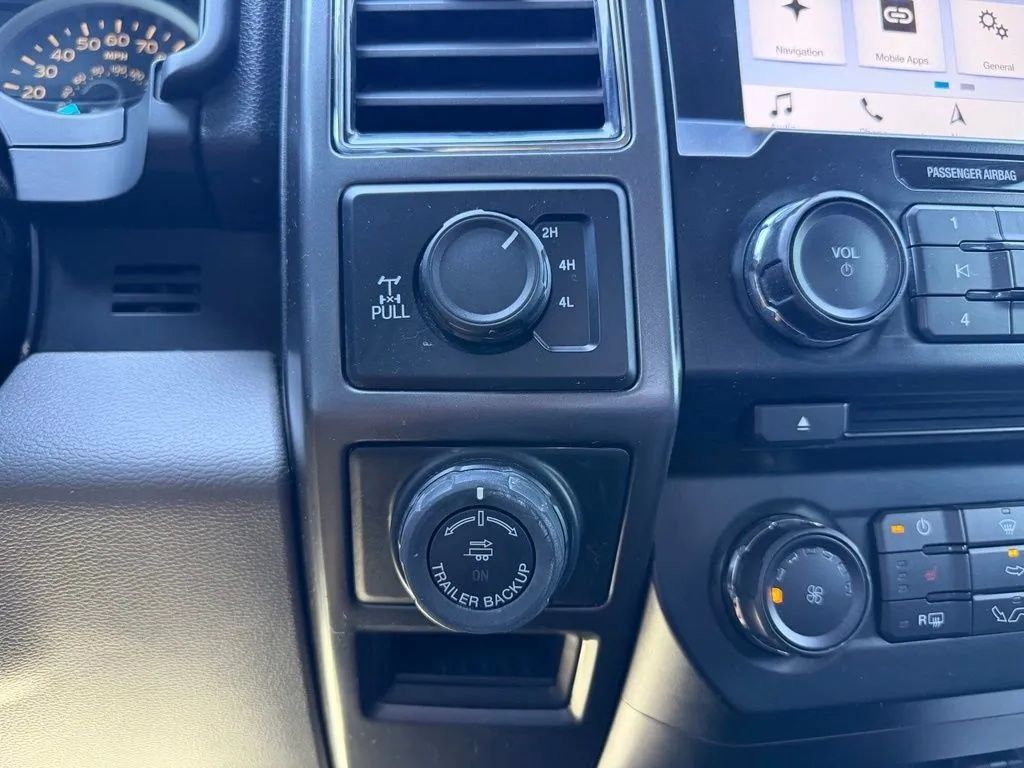 Used 2018 Ford F150 XLT w/ Equipment Group 302A Luxury AWD/4WD image 23
