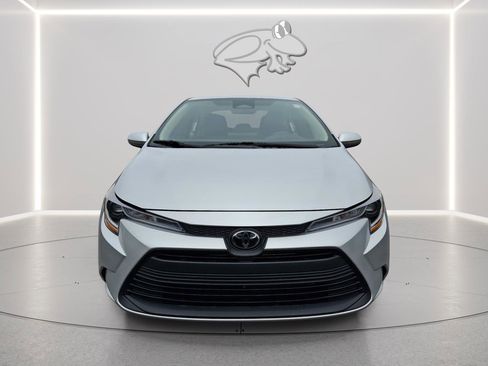 Used 2024 Toyota Corolla LE w/ LE Convenience Package image 7