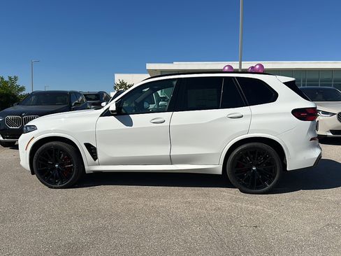 New 2026 BMW X5 xDrive40i w/ M Sport Package image 5