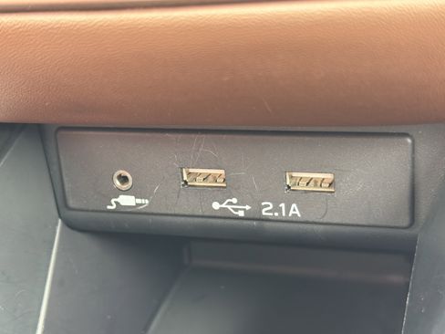 Used 2021 Subaru Outback Touring w/ Popular Package #2 AWD/4WD image 7