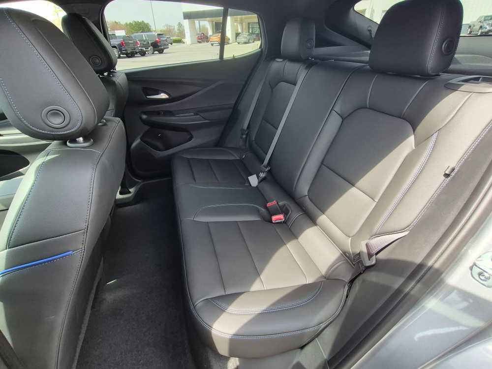 New 2026 Buick Envista Sport Touring w/ Convenience II Package FWD image 8