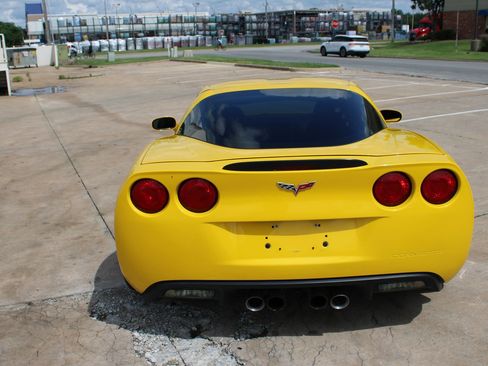 Used 2007 Chevrolet Corvette Z06 w/ Preferred Equipment Group RWD image 6