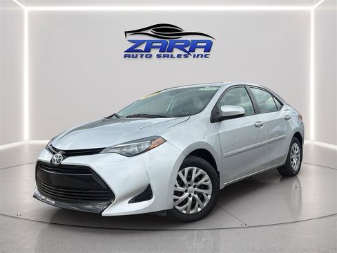 Used 2017 Toyota Corolla LE w/ Carpet Mat Package (TMS) FWD image 1