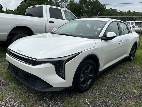 Used 2025 Kia K4 FWD image 4