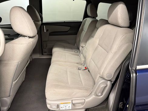 Used 2016 Honda Odyssey EX image 29