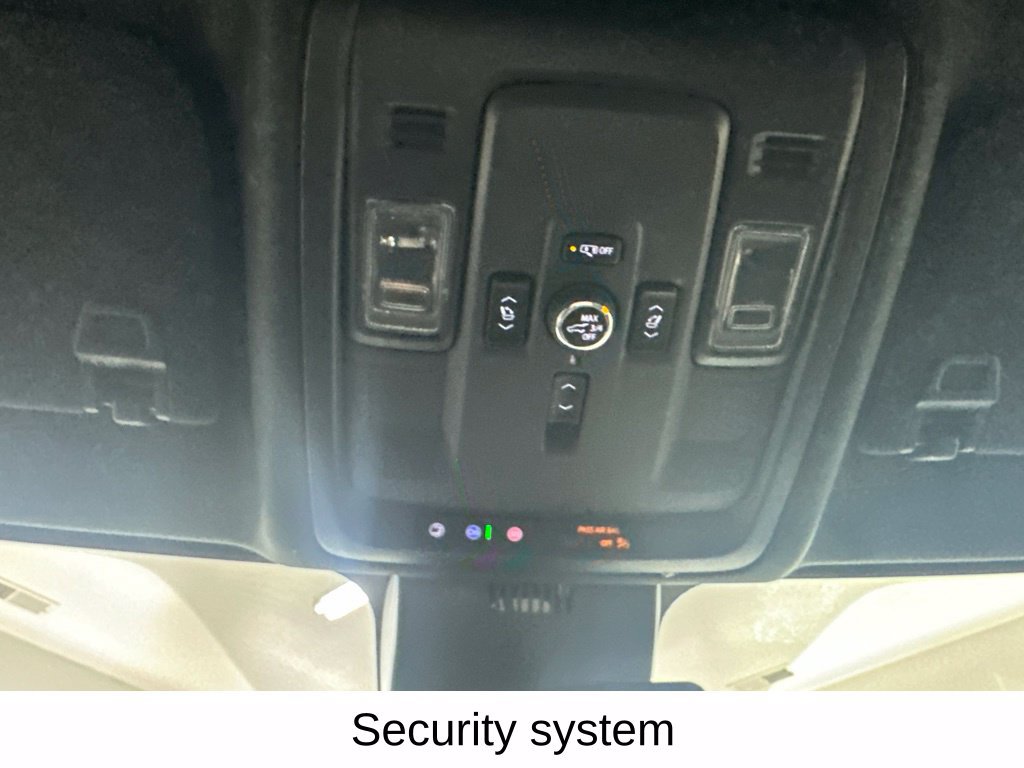 Used 2025 GMC Yukon XL Denali AWD/4WD image 50