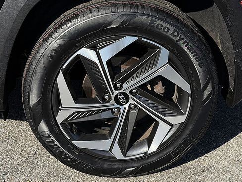 Certified 2023 Hyundai Tucson Limited AWD/4WD image 6