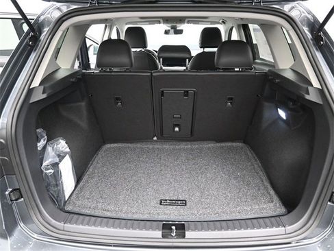 New 2026 Volkswagen Taos SEL image 12