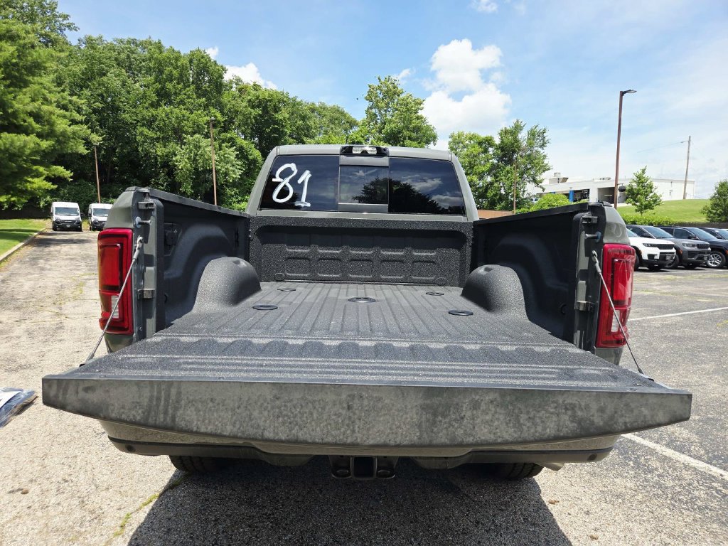 New 2026 RAM 2500 Laramie w/ Night Edition AWD/4WD image 9