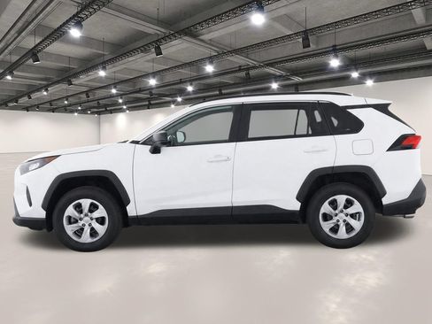 Used 2021 Toyota RAV4 LE AWD/4WD image 6