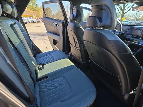 Used 2023 Kia Sportage X-Line w/ X-Line Premium Package image 11