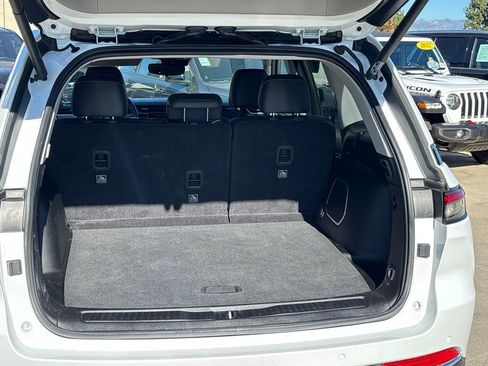 Used 2022 Jeep Grand Cherokee Limited 4xe image 28