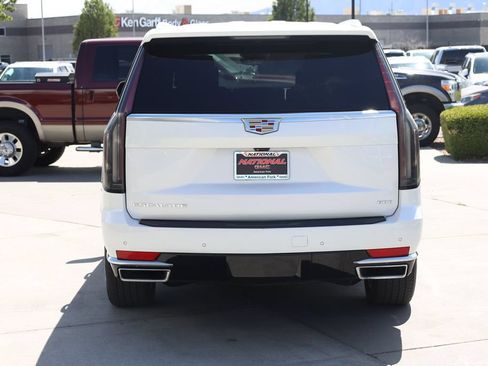 Used 2021 Cadillac Escalade Premium Luxury Platinum w/ Heavy-Duty Trailer Package AWD/4WD image 5