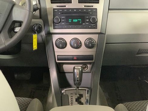 Used 2008 Dodge Avenger SE FWD image 11