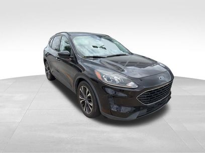 Used 2021 Ford Escape SE w/ SE Sport Appearance Package