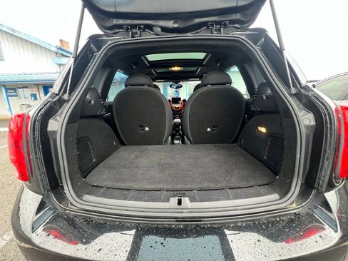 Used 2012 MINI Cooper Countryman Base image 14