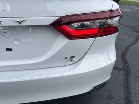 Used 2023 Toyota Camry LE AWD/4WD image 5