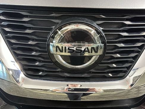 Used 2020 Nissan Rogue S FWD image 10