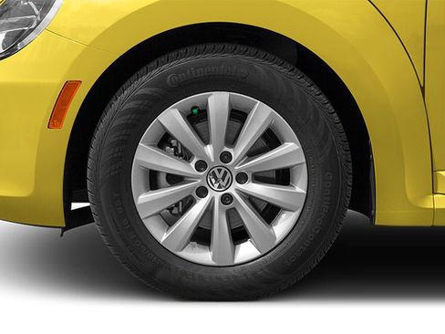 Used 2013 Volkswagen Beetle 2.5 FWD image 11