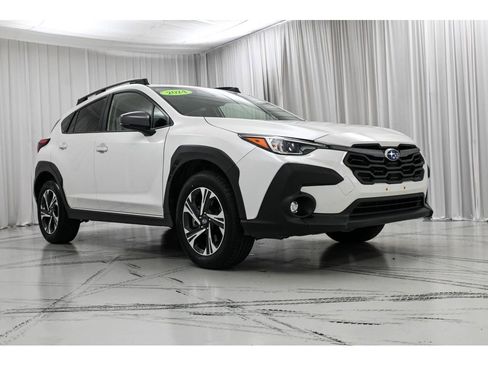 Used 2024 Subaru Crosstrek 2.0i Premium AWD/4WD image 2