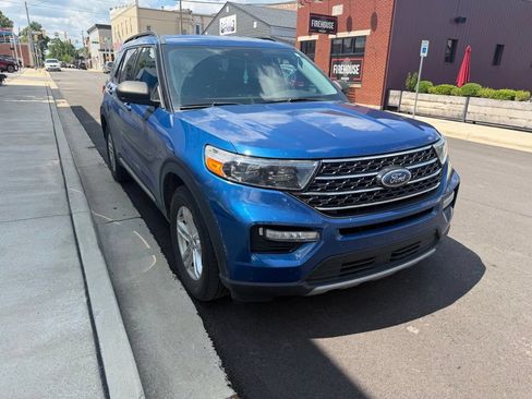 Used 2020 Ford Explorer XLT w/ Equipment Group 202A AWD/4WD image 1