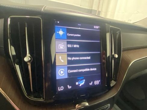Used 2019 Volvo XC60 T6 Inscription w/ Protection Package Premier AWD/4WD image 18